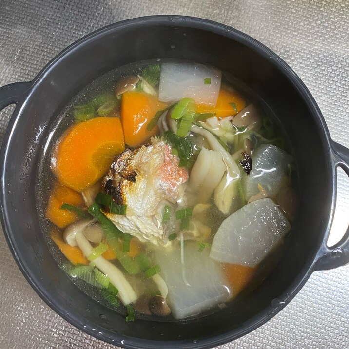 鯛と野菜のあら汁